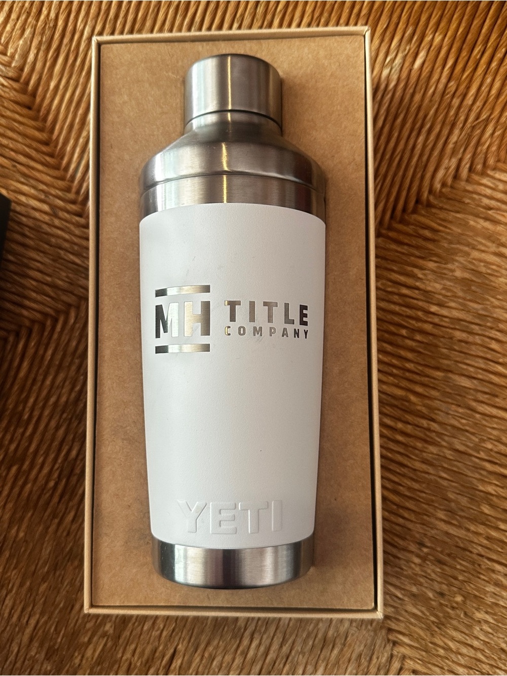 Yeti Cocktail Shaker - Picture 14 of 14